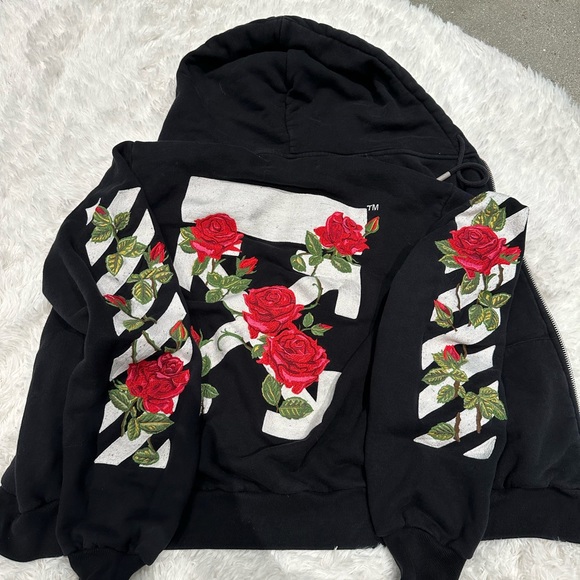 OFFWHITE HOODIE - Picture 2 of 3